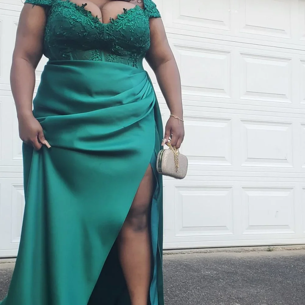 Gown - Picture 2 of 2